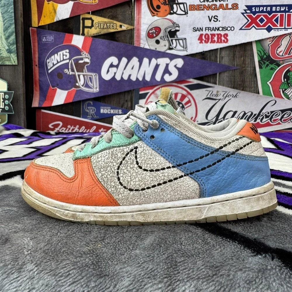 Size 3Y -‎ Nike Dunk Low White/Black-Safety Orange GS (DX3364 100)